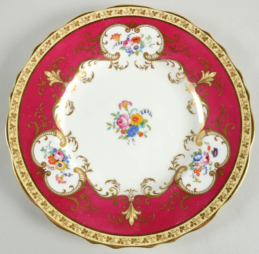 V6916 Dinner Plate by Royal Cauldon-1