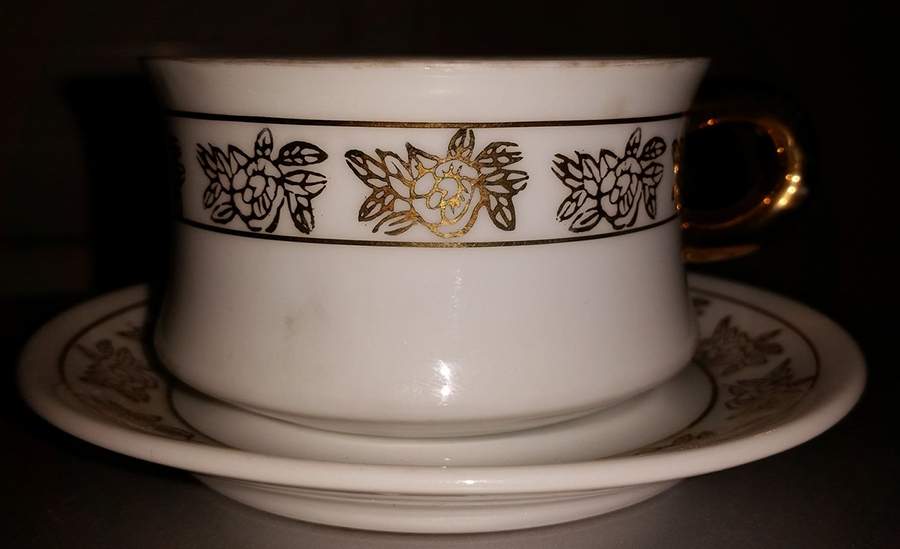 B-3489 Flat Cup & Saucer Set by Royal Sealy-1