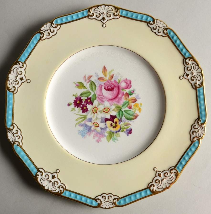 V7670 Dinner Plate by Royal Cauldon-1