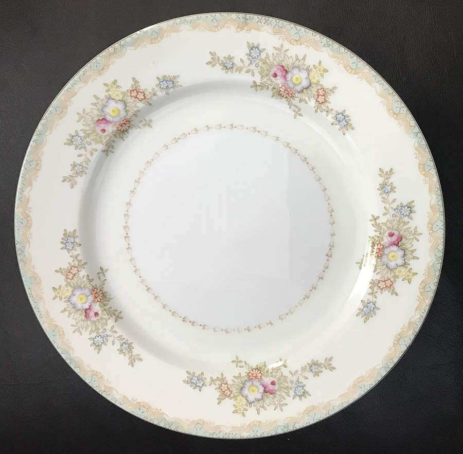 RBT13 Dinner Plate by Roberts-1