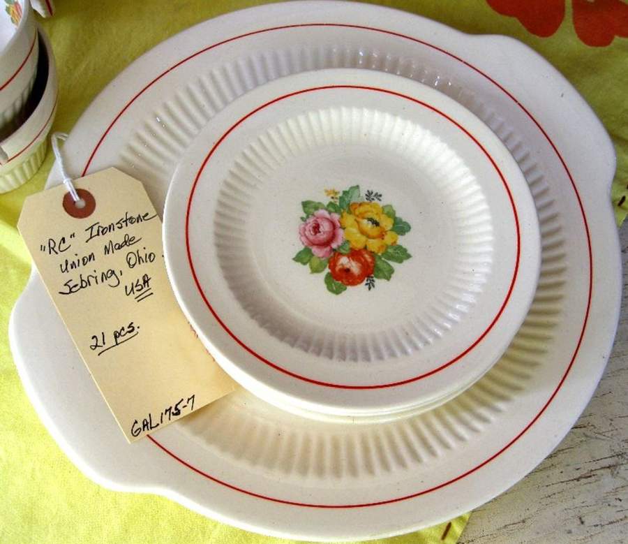 RYL384 Bread & Butter Plate by Royal (USA)-1