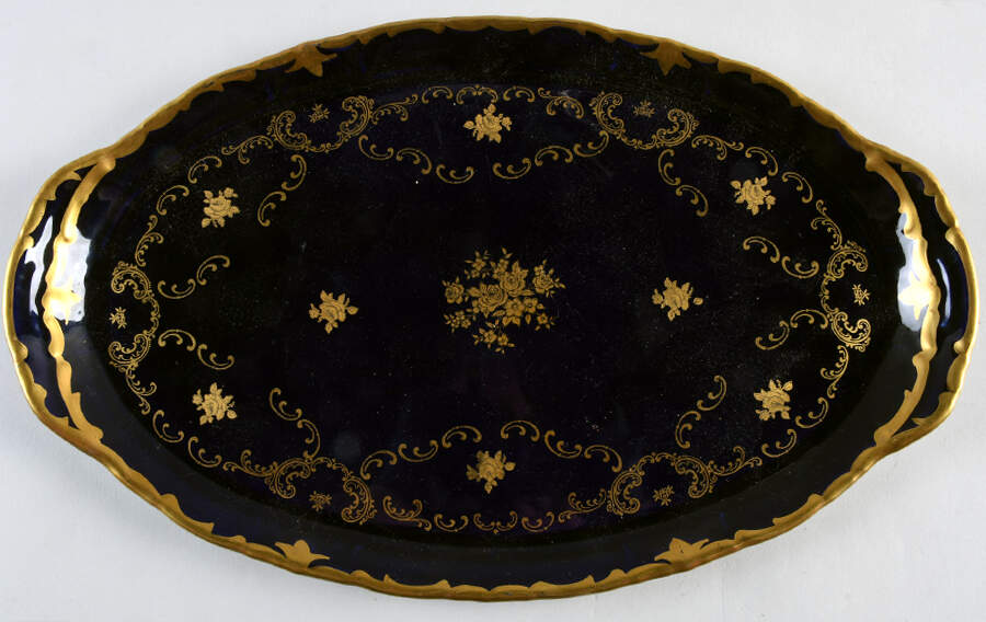 REH52 15" Oval Handled Tray by Reichenbach-1