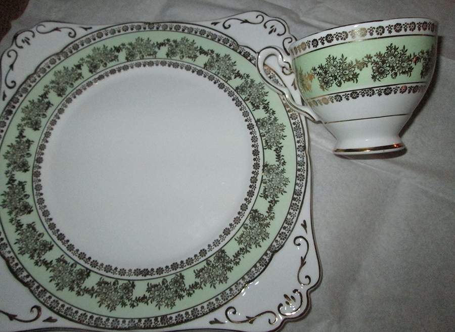8498 (Green) Square Salad Plate by Royal Stafford-1