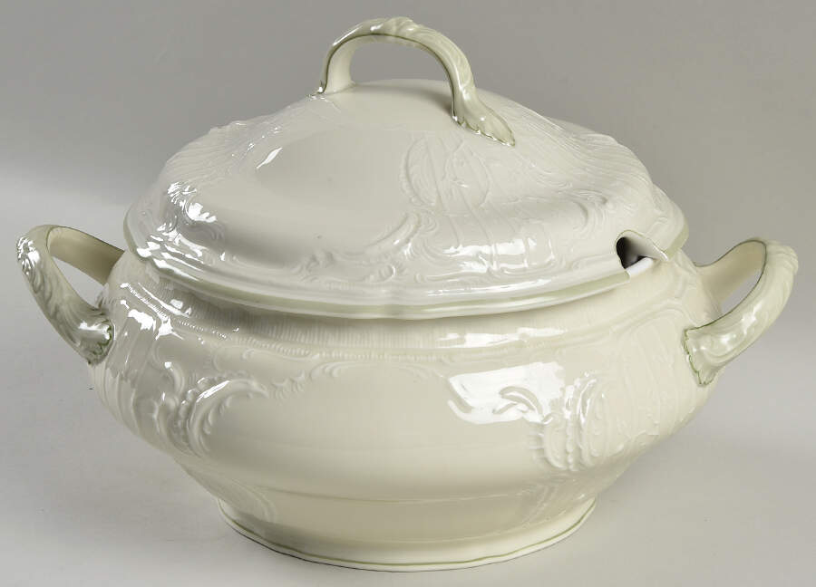 R2343 Tureen &  Lid by Rosenthal - Continental-1
