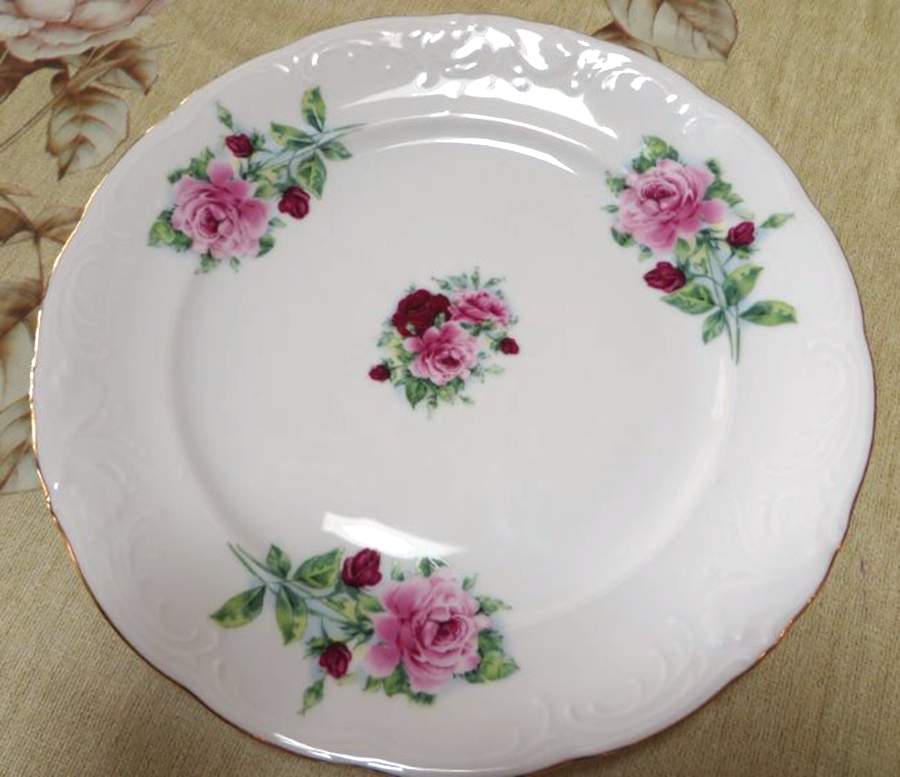 Elegant Rose Dinner Plate by Royal Kent (Poland)-1