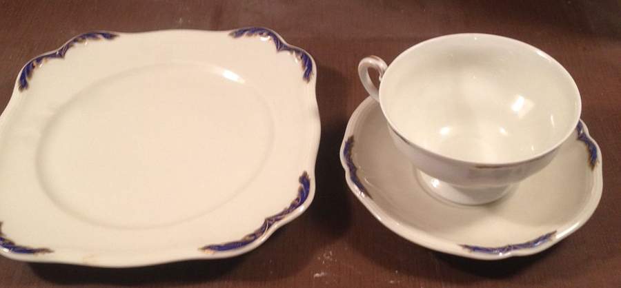 Sphinx Bleu Footed Cup & Saucer Set by Royal York (Germany)-1
