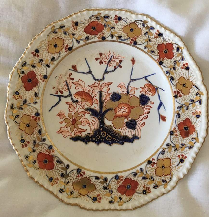 RCD204 Dinner Plate by Royal Crown Derby-1