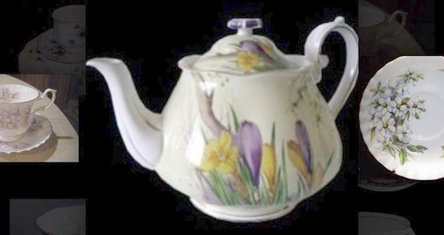 Crocus Teapot & Lid by Royal Albert-1