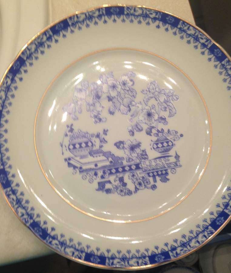 REZ24 Dinner Plate by Real (Brazil)-1
