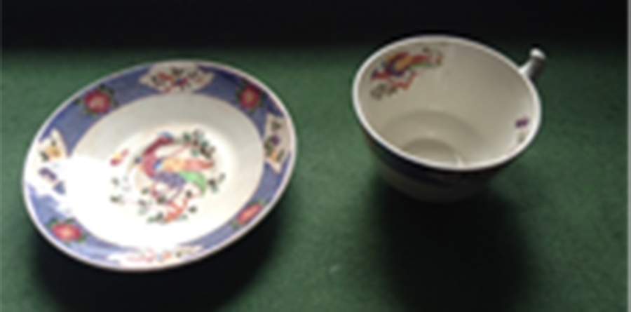 V4977 Saucer by Royal Cauldon-1