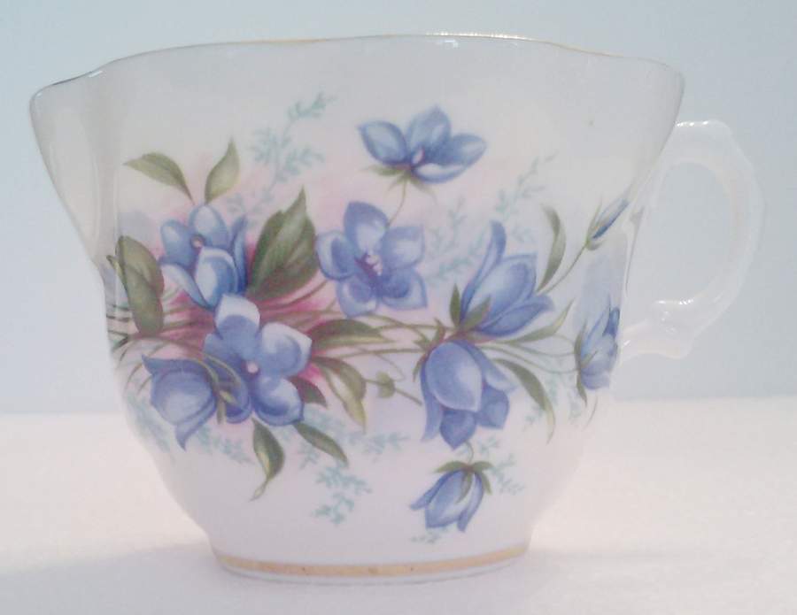 RIA105 Flat Cup by Rosina-Queens-1
