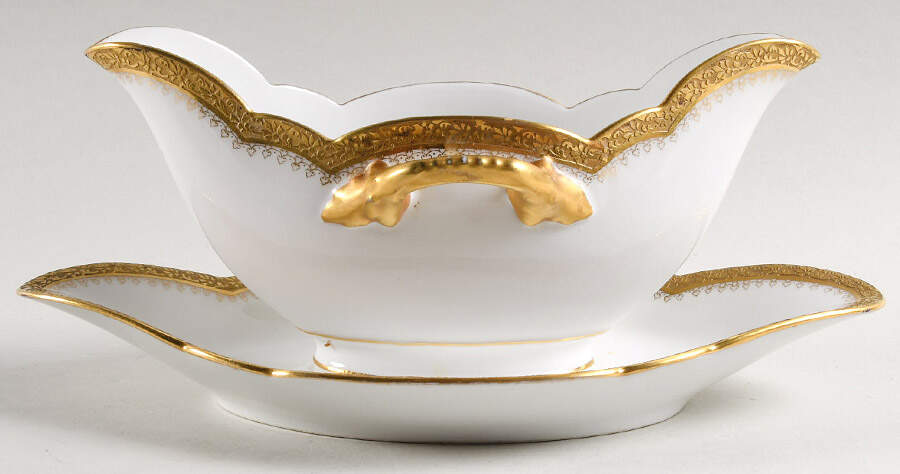 RDN237 Gravy Boat with Attached Underplate by M Redon-1