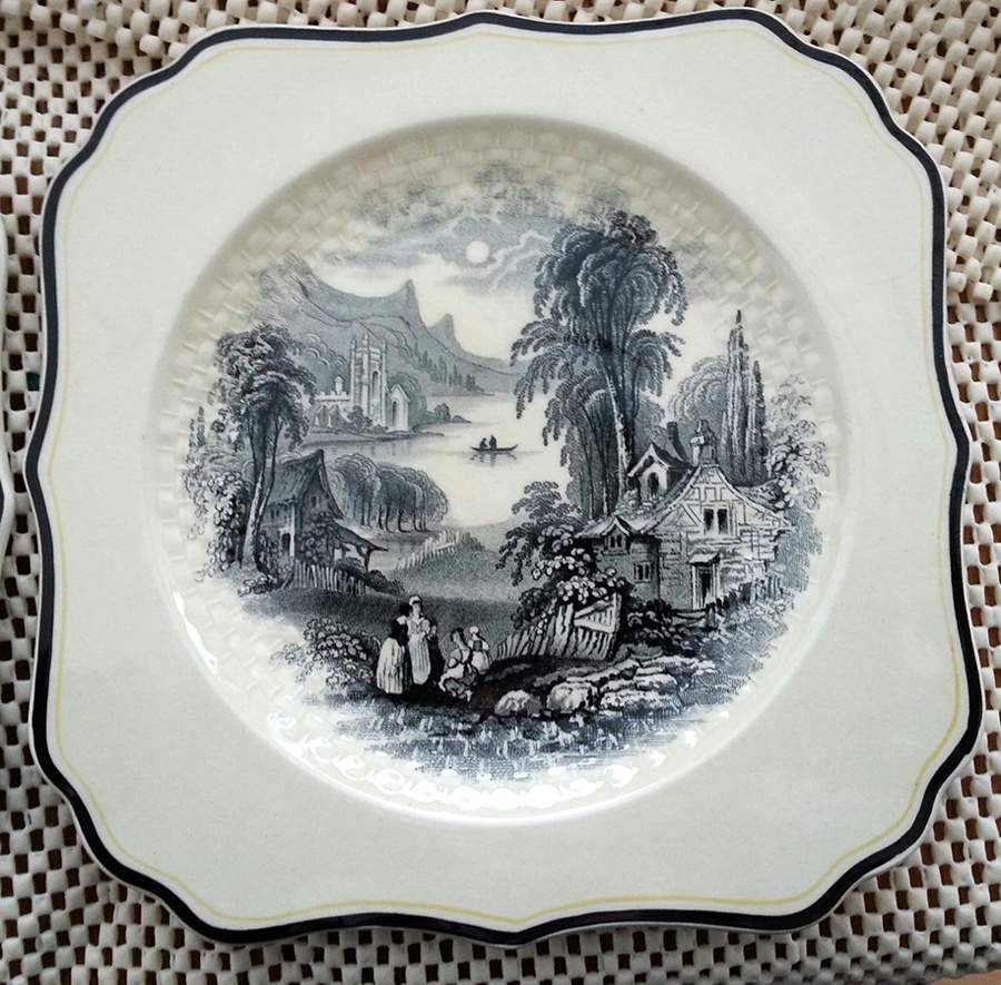 D4796 Salad Plate by Royal Doulton-1