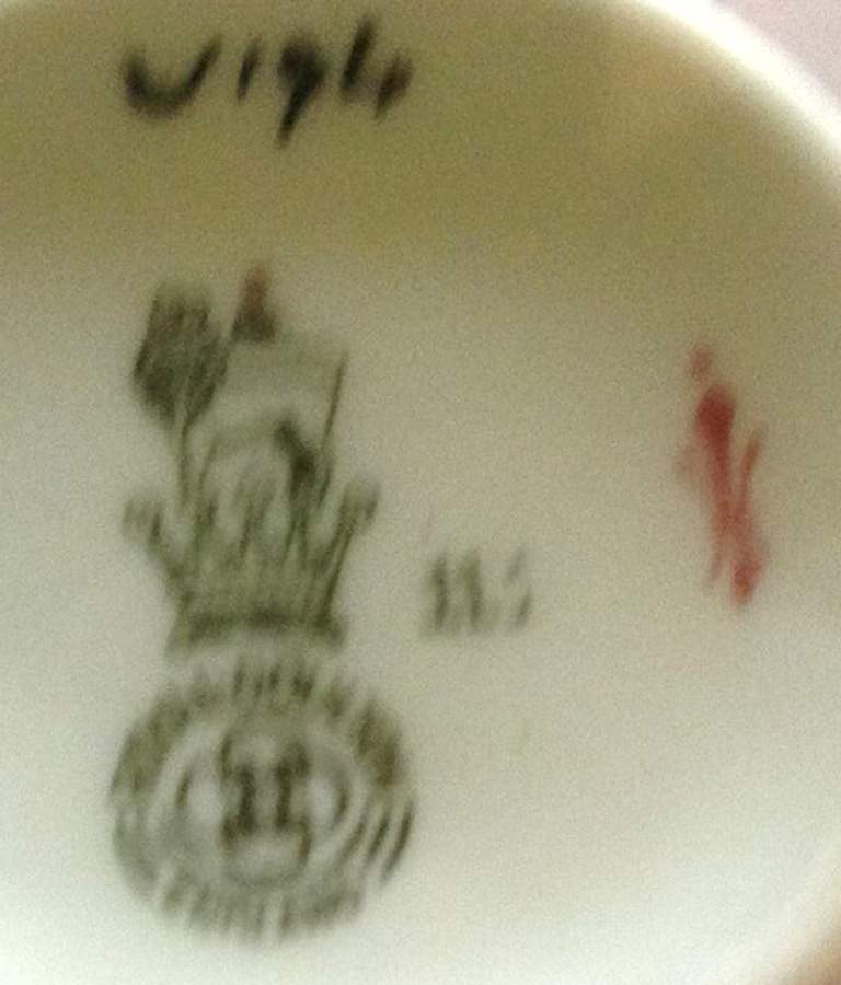 W194 Flat Cup by Royal Doulton-1