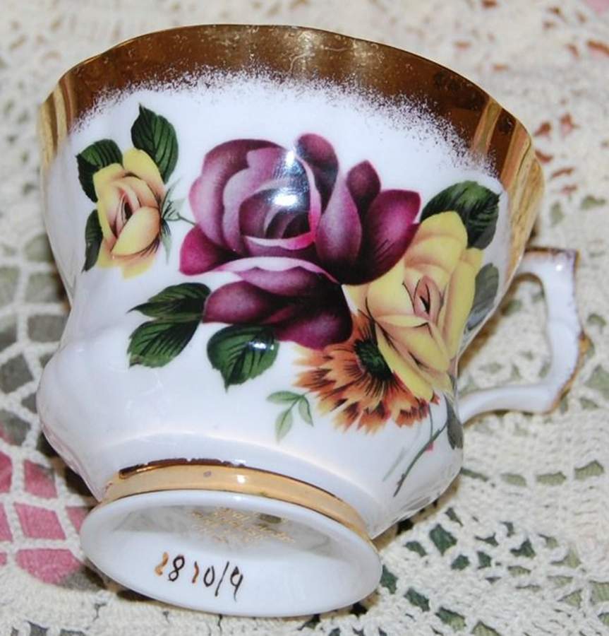 2870-9 Footed Cup by Royal Arden-1