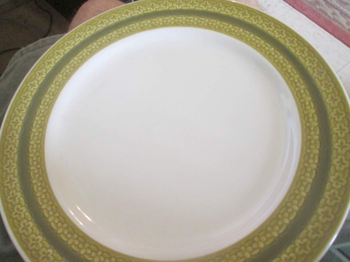 Catalina 12" Chop Plate (Round Platter) by Royal M-Mita-1