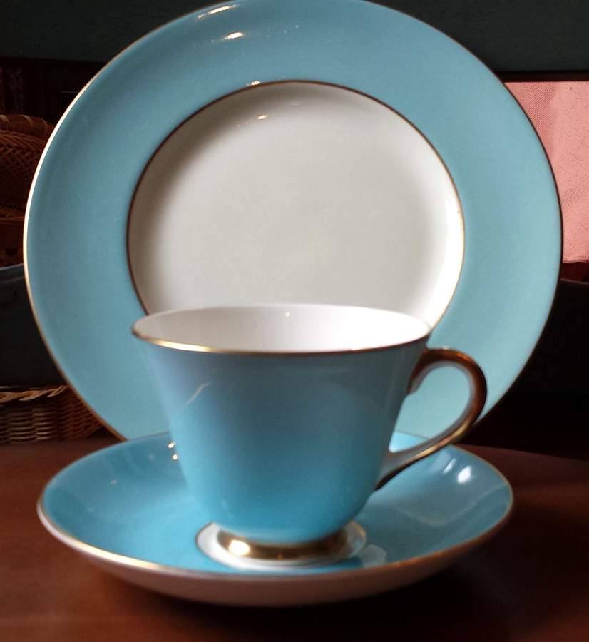 RD381 Salad Plate by Royal Doulton-1