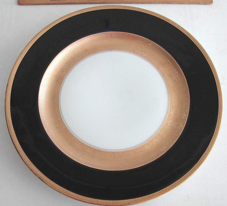R2352 Service Plate (Charger) by Rosenthal - Continental-1