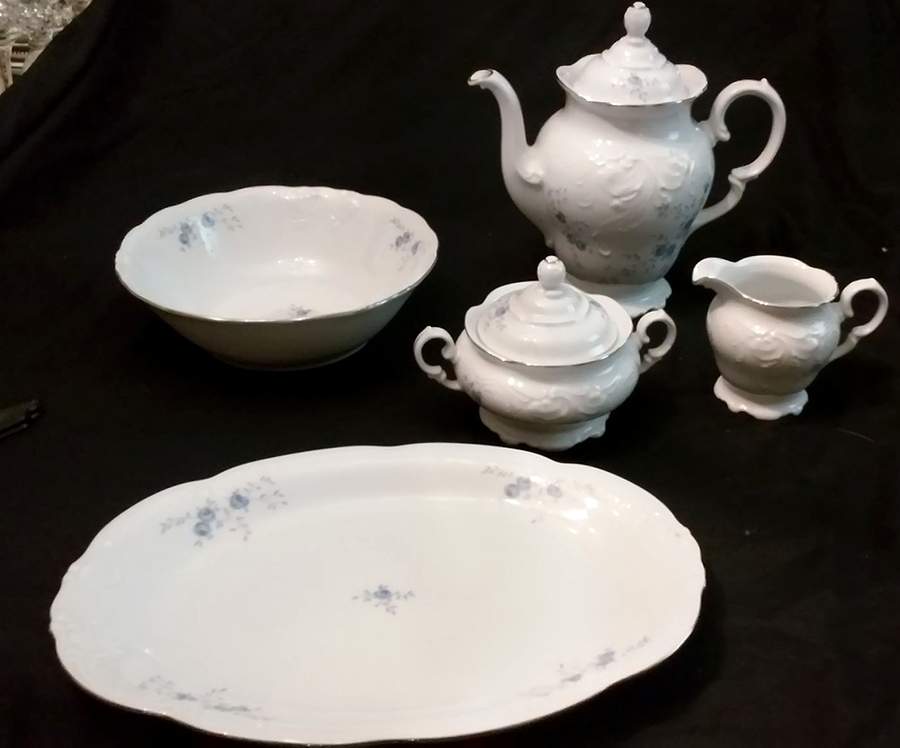RKT26 14" Oval Serving Platter by Royal Kent (Poland)-1