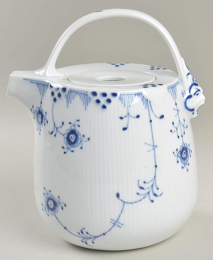 Blue Elements Teapot & Lid by Royal Copenhagen-1
