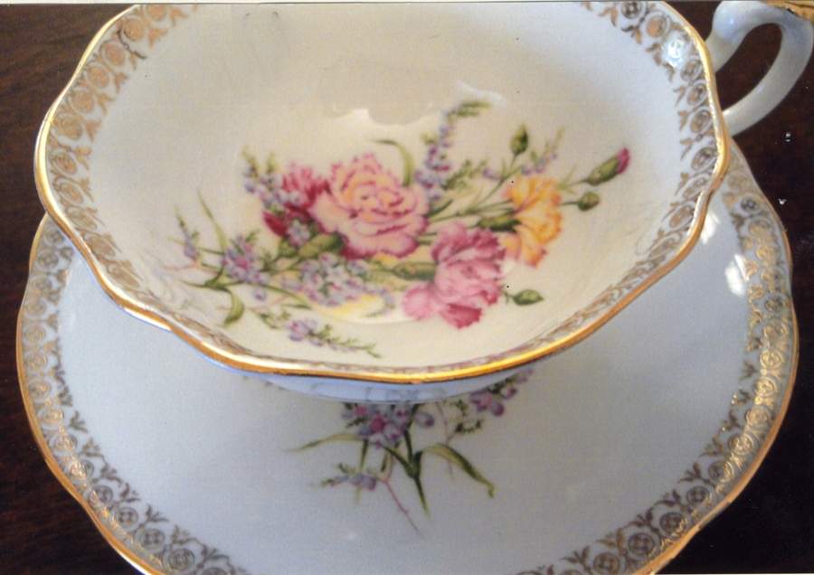 852 Footed Cup & Saucer Set by Royal Castle-1