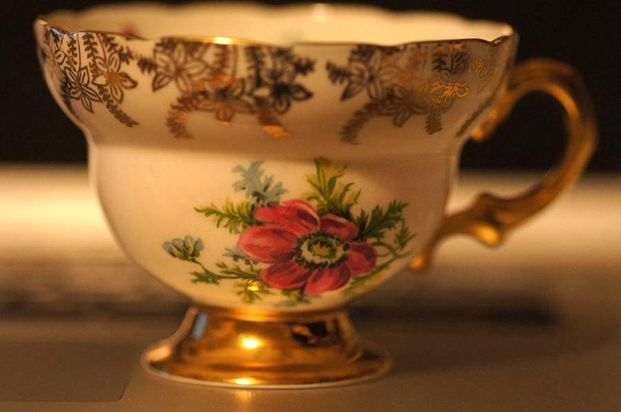 5000d Footed Cup by Rosina-Queens-1