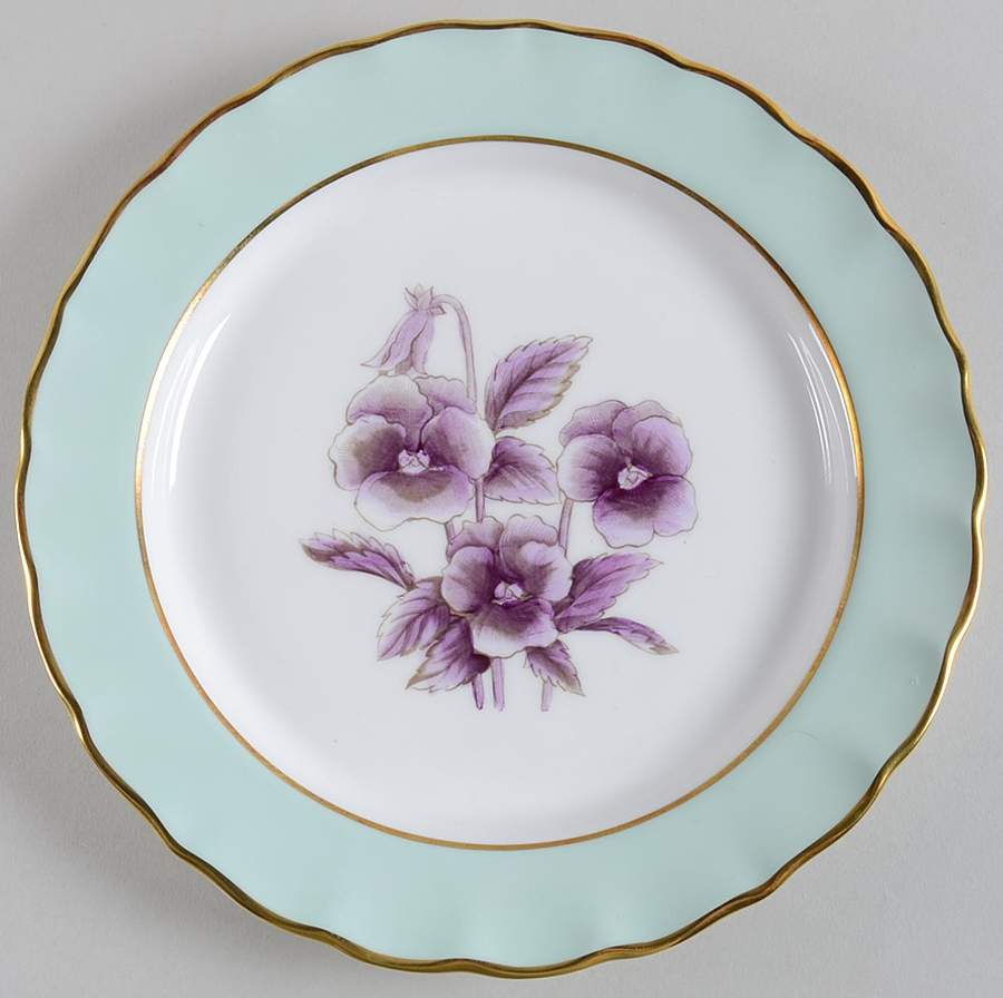 Z2091 (Scalloped) Luncheon Plate by Royal Worcester-1