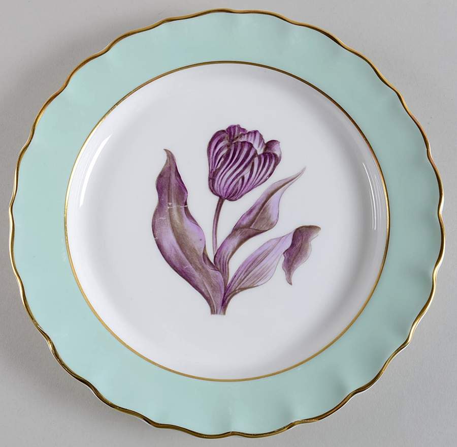 Z2091 (Scalloped) Luncheon Plate by Royal Worcester-1
