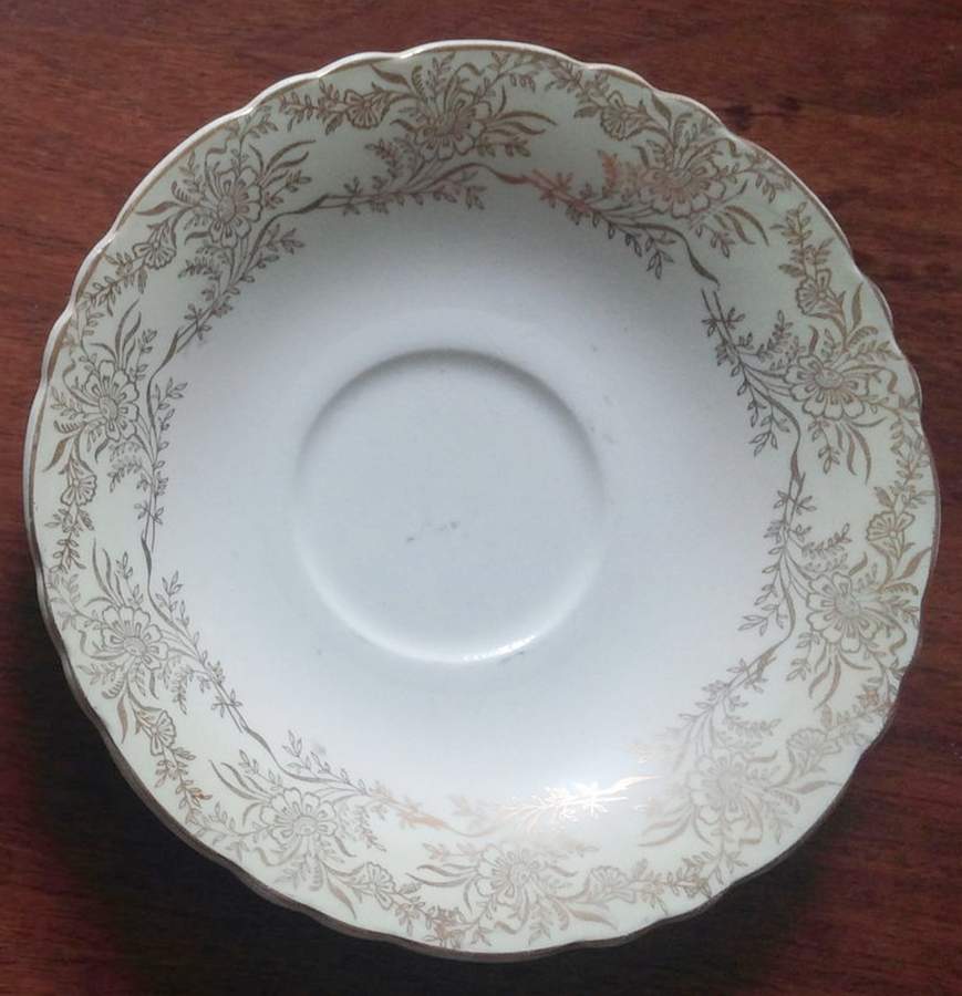 1005 Saucer by Royal (USA)-1