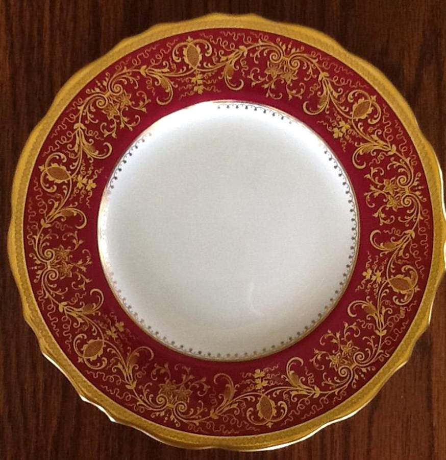 V6661 Dinner Plate by Royal Cauldon-1