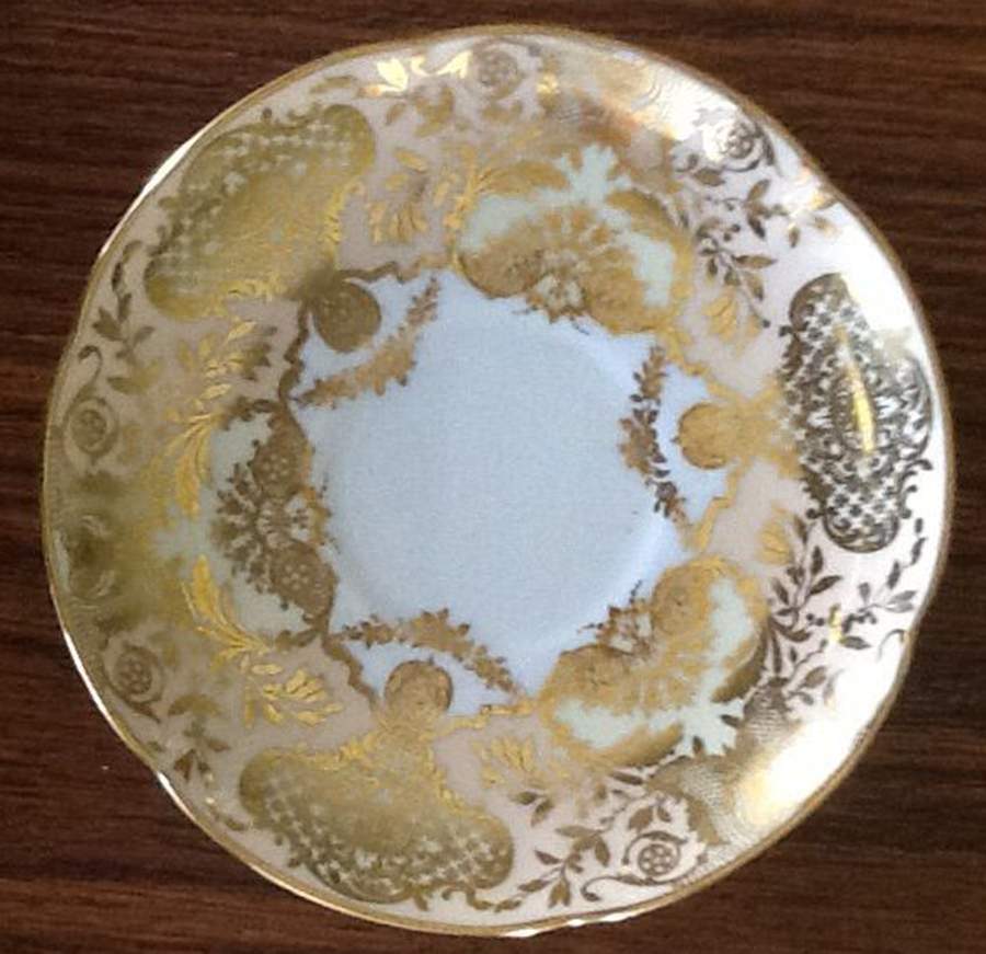 T3192 Saucer by Royal Cauldon-1