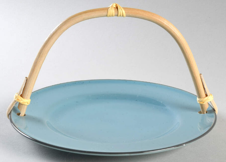 Union Street Cafe-Blue 5 3/8"-5 5/8" Bamboo Handled Serving Plate  HC by Royal Doulton-1