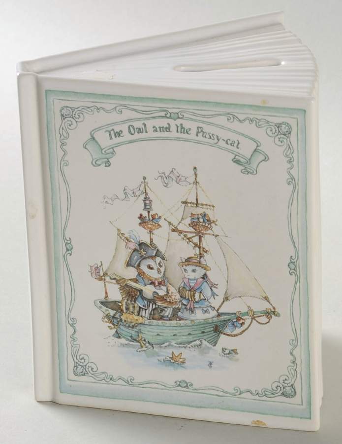 The Owl and the Pussy Cat Book Bank by Royal Doulton-1