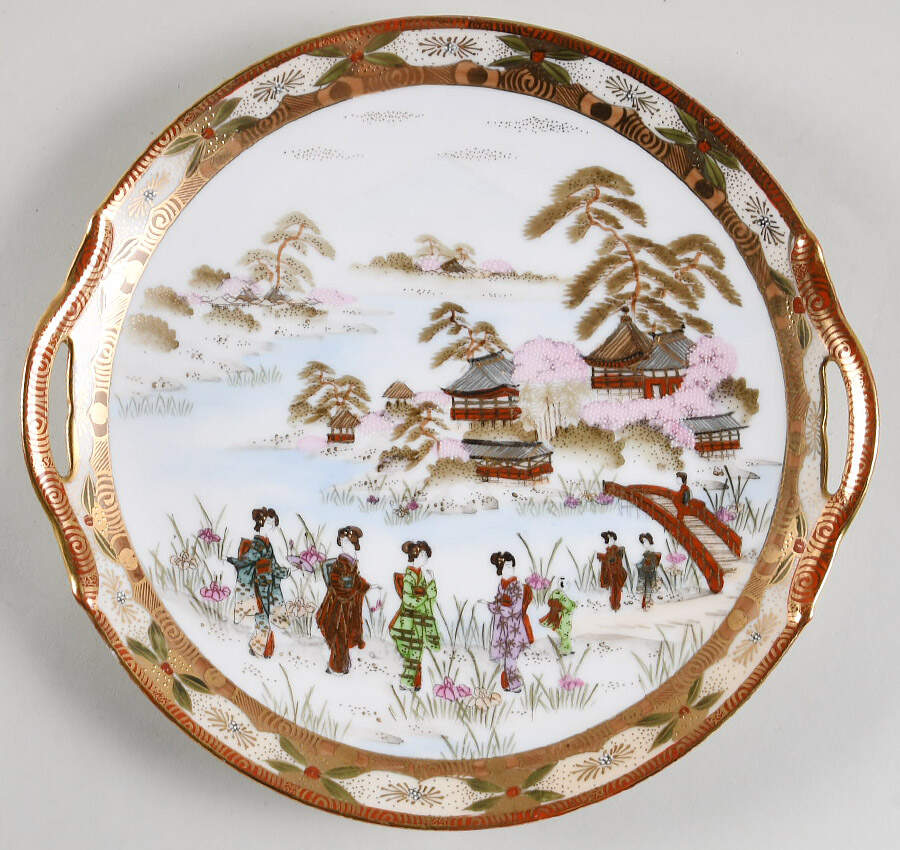 RKQ2 Handled Cake Plate by Royal Kaga-1