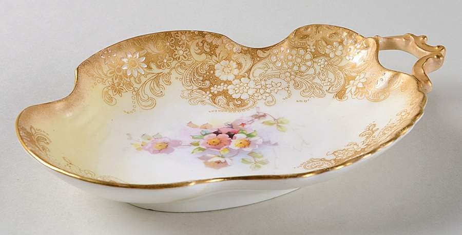 C4750 Bon Bon by Royal Doulton-1