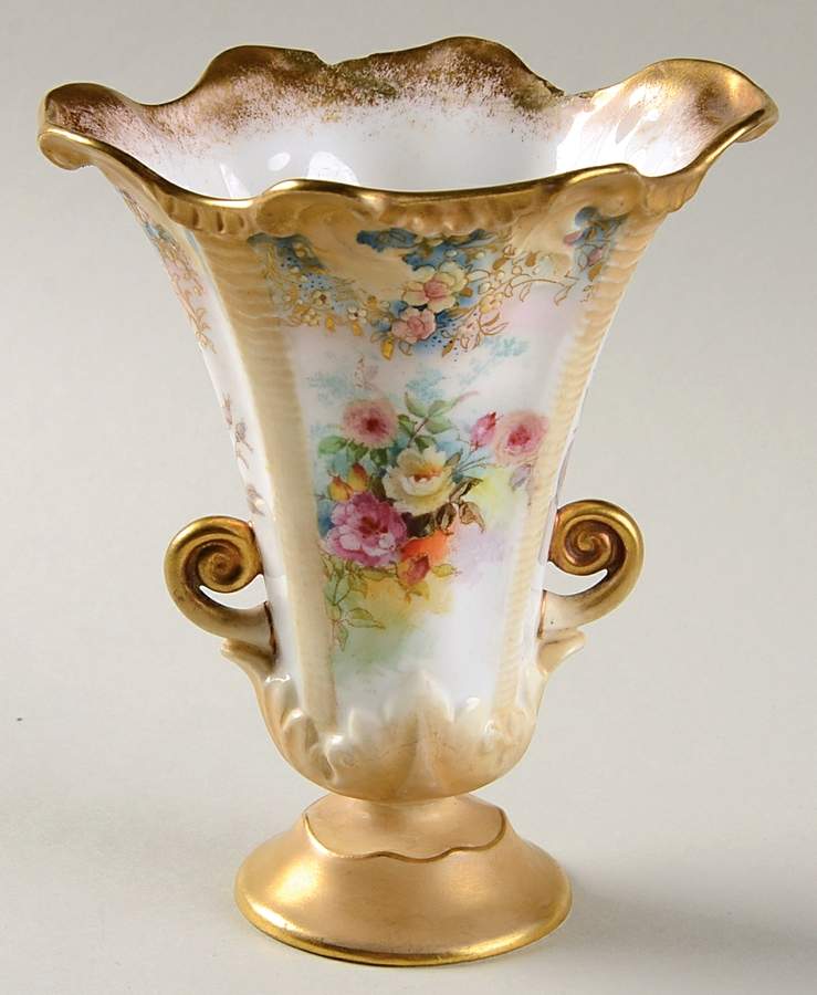 C4065 5" Vase by Royal Doulton-1