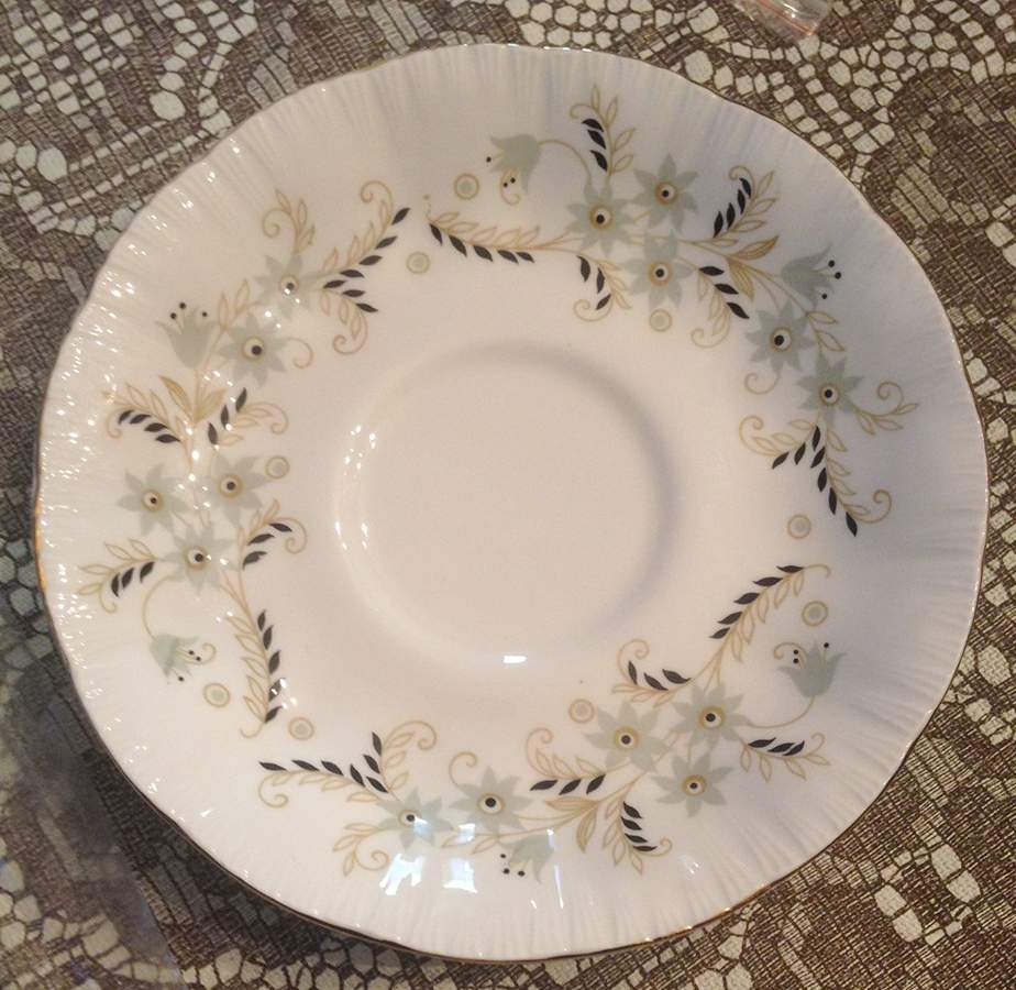 RSD80 Saucer by Royal Standard-1