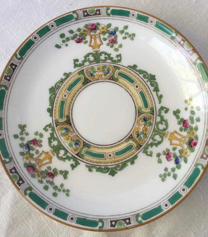 N2550 Saucer by Royal Doulton-1