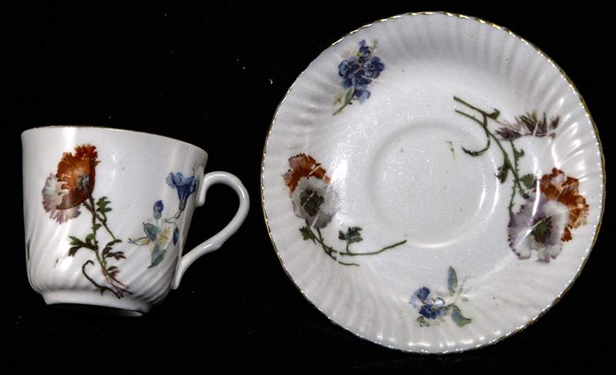 E4531 Footed Cup & Saucer Set by Royal Doulton-1