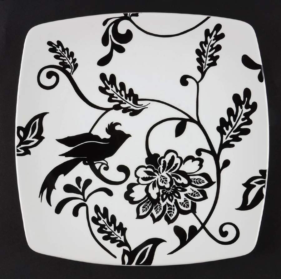 Aves Collection Dinner Plate by Roscher & Co-1