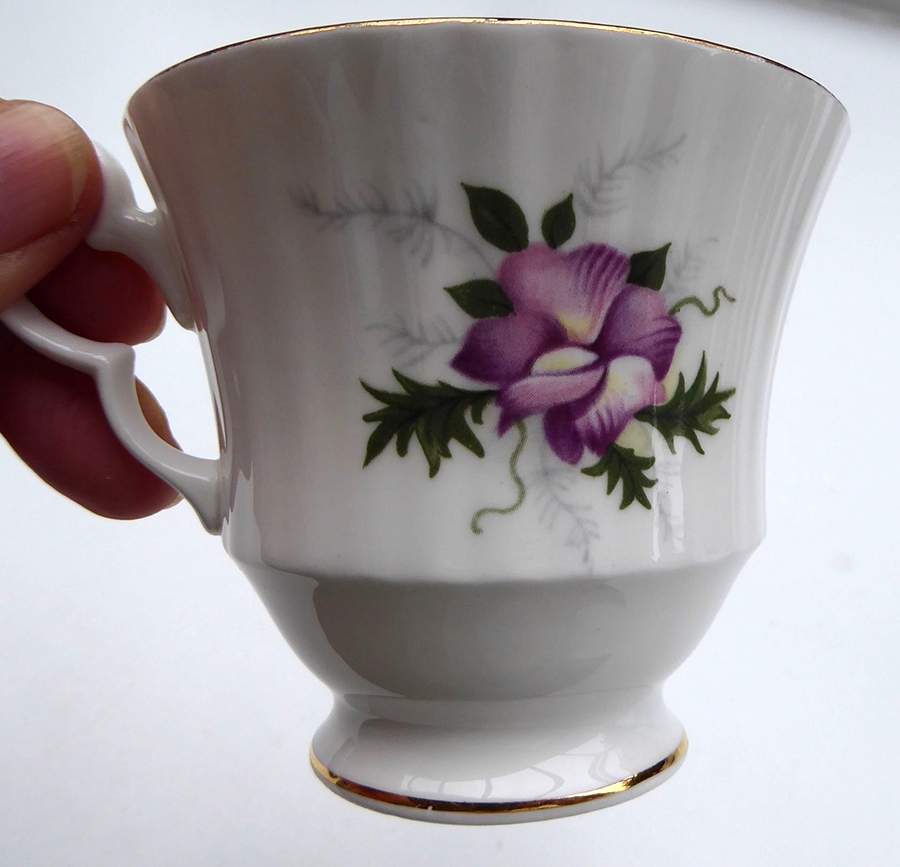 D3120-12 Footed Cup by Royal Windsor-1