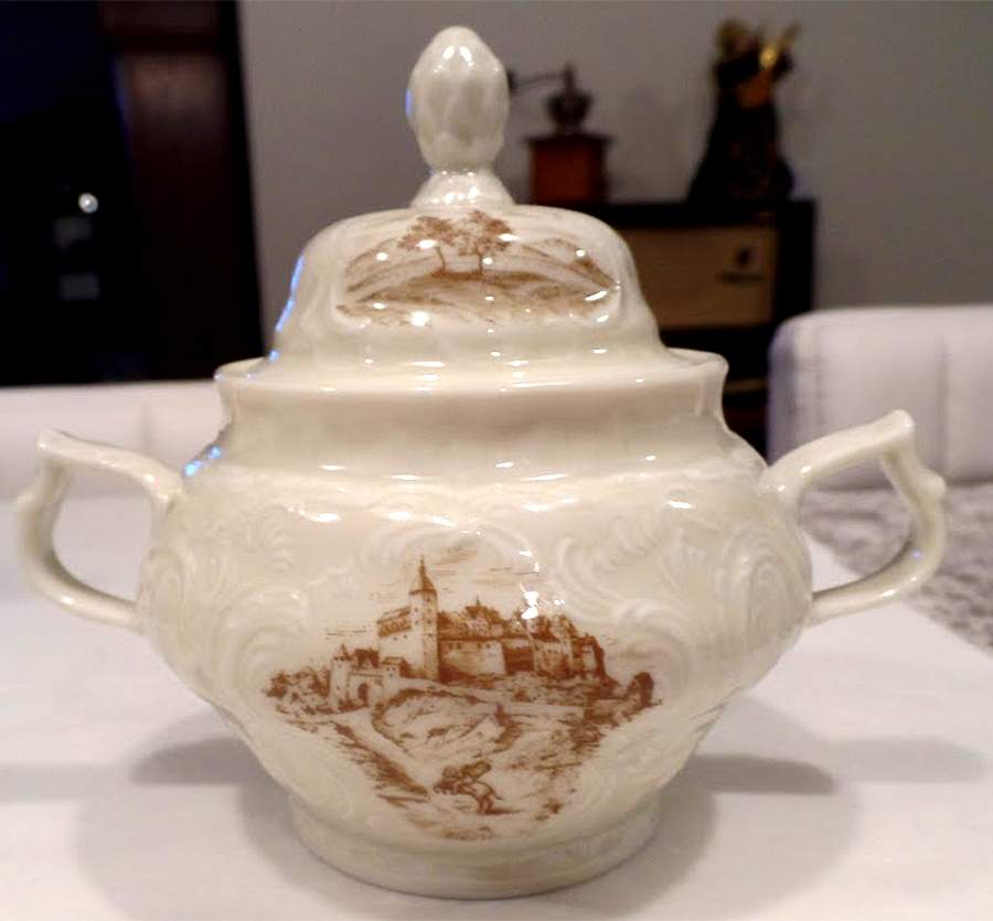 R3067 Sugar Bowl & Lid by Rosenthal - Continental-1