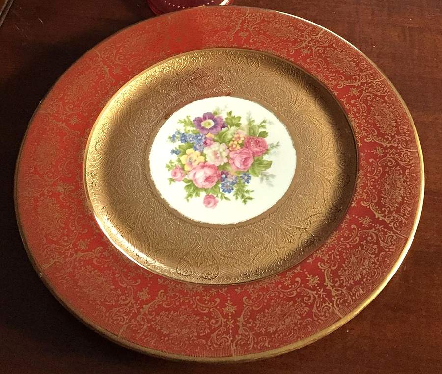 RYB40 Dinner Plate by Royal L B-1