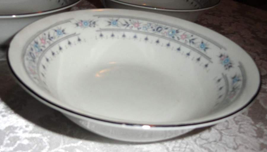 RCJ23 Rim Cereal Bowl by Royal China Japan-1