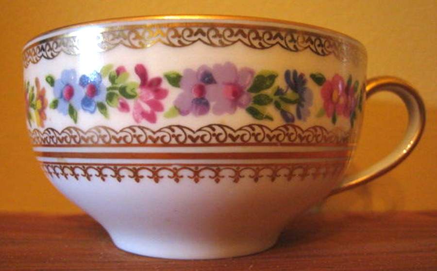 RYD114 Flat Cup by Raynaud-1