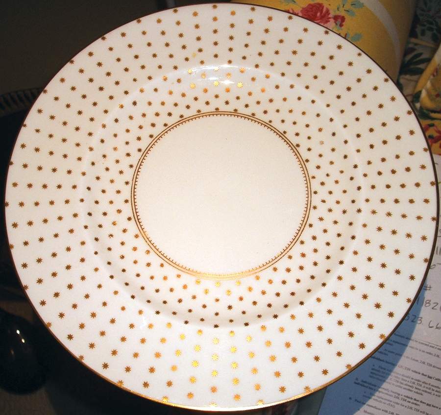 Z1638 Dinner Plate by Royal Worcester-1