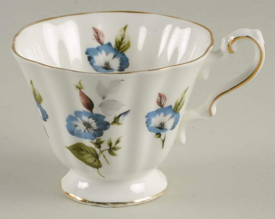 1069 Footed Cup by Rosina-Queens-1