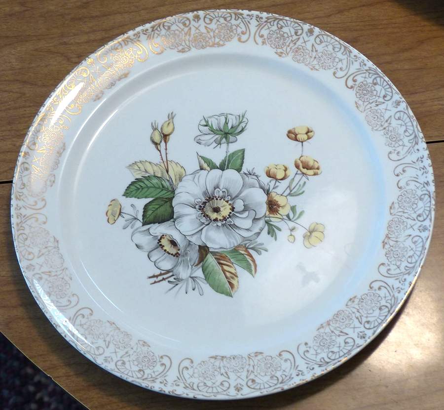 RMH7 Dinner Plate by Royal Monarch-1