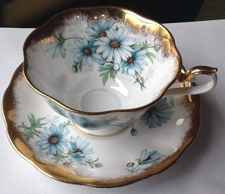 4224 Footed Cup & Saucer Set by Royal Albert-1