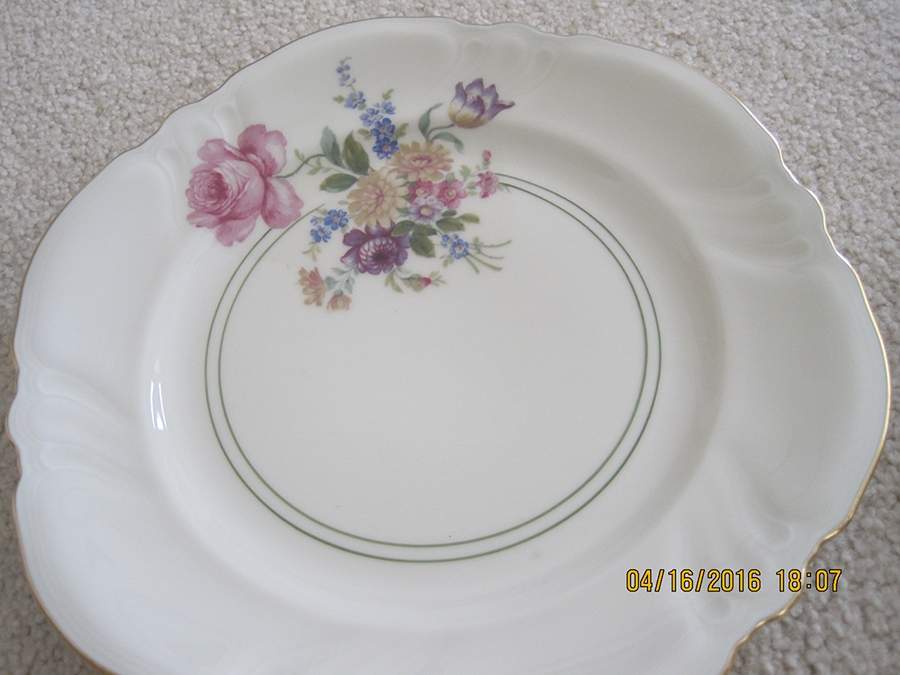 R2370 Dinner Plate by Rosenthal - Continental-1